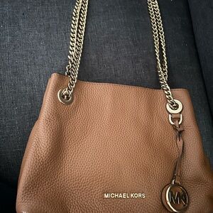 Michael Kors :  Michael Kors Jet Set Chain Shoulder Bag with Gold Chain